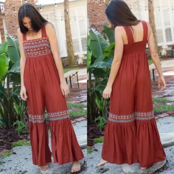 ❌❌❌SOLD ❌❌❌Natural Life Rust Burgundy Floral Embroidered Jumpsuit Small Hanna - Picture 1 of 5